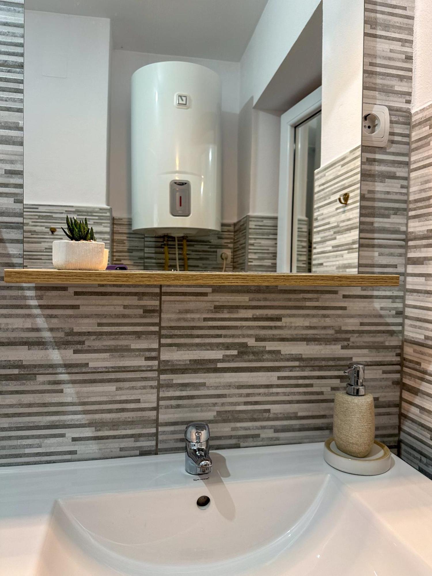 Serenity House Apartments Sibiu Phòng bức ảnh