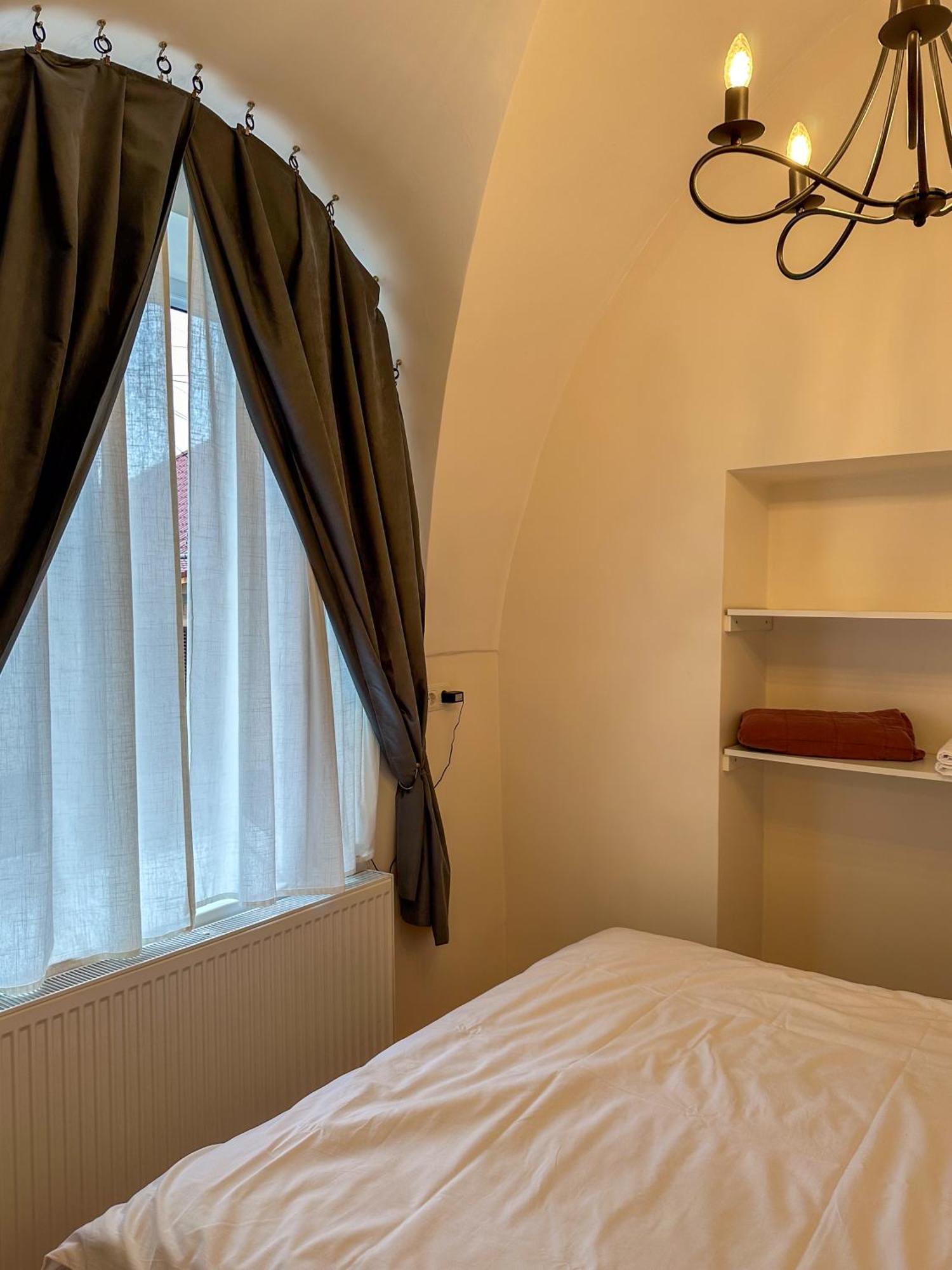 Serenity House Apartments Sibiu Phòng bức ảnh