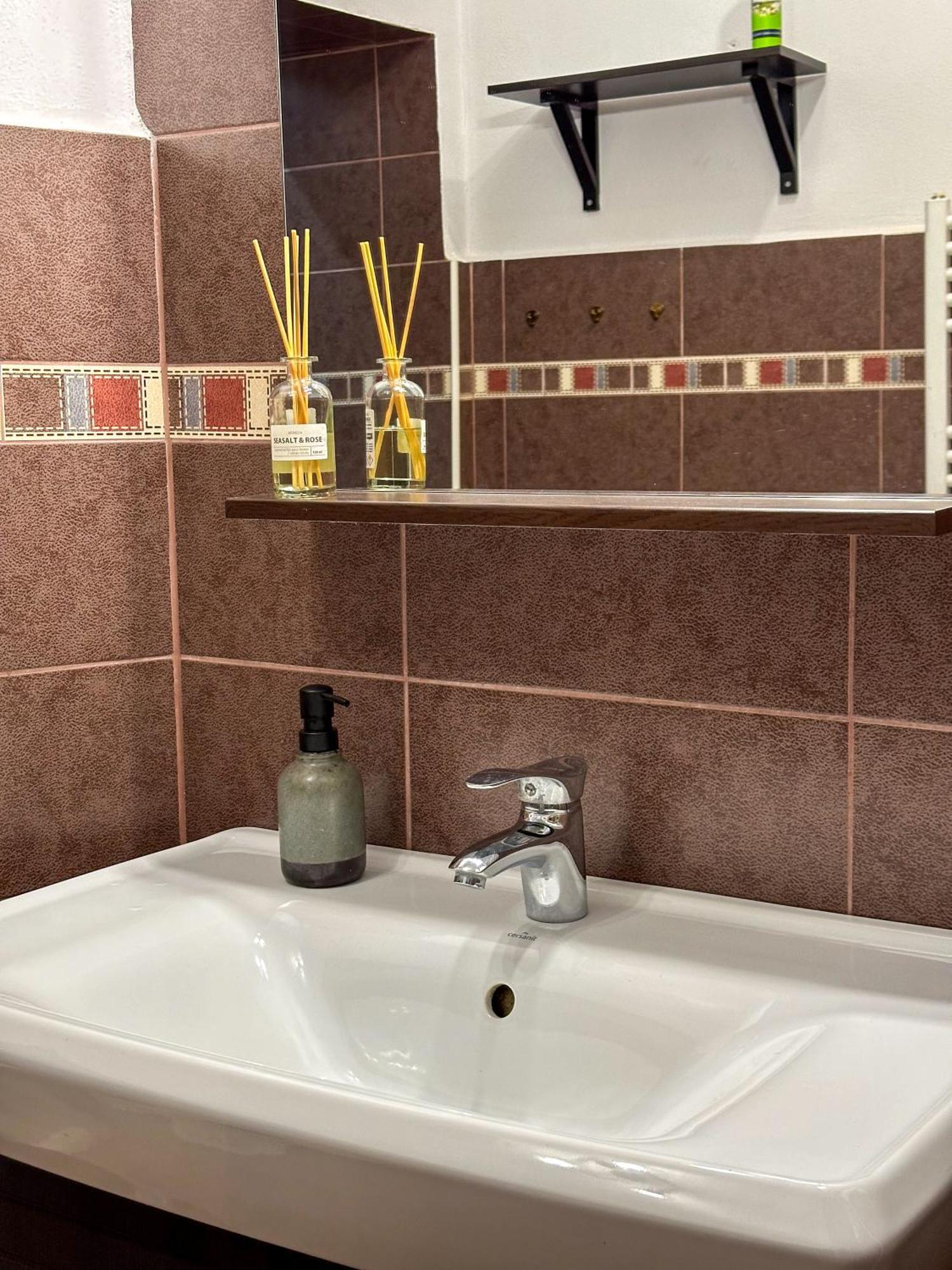 Serenity House Apartments Sibiu Phòng bức ảnh