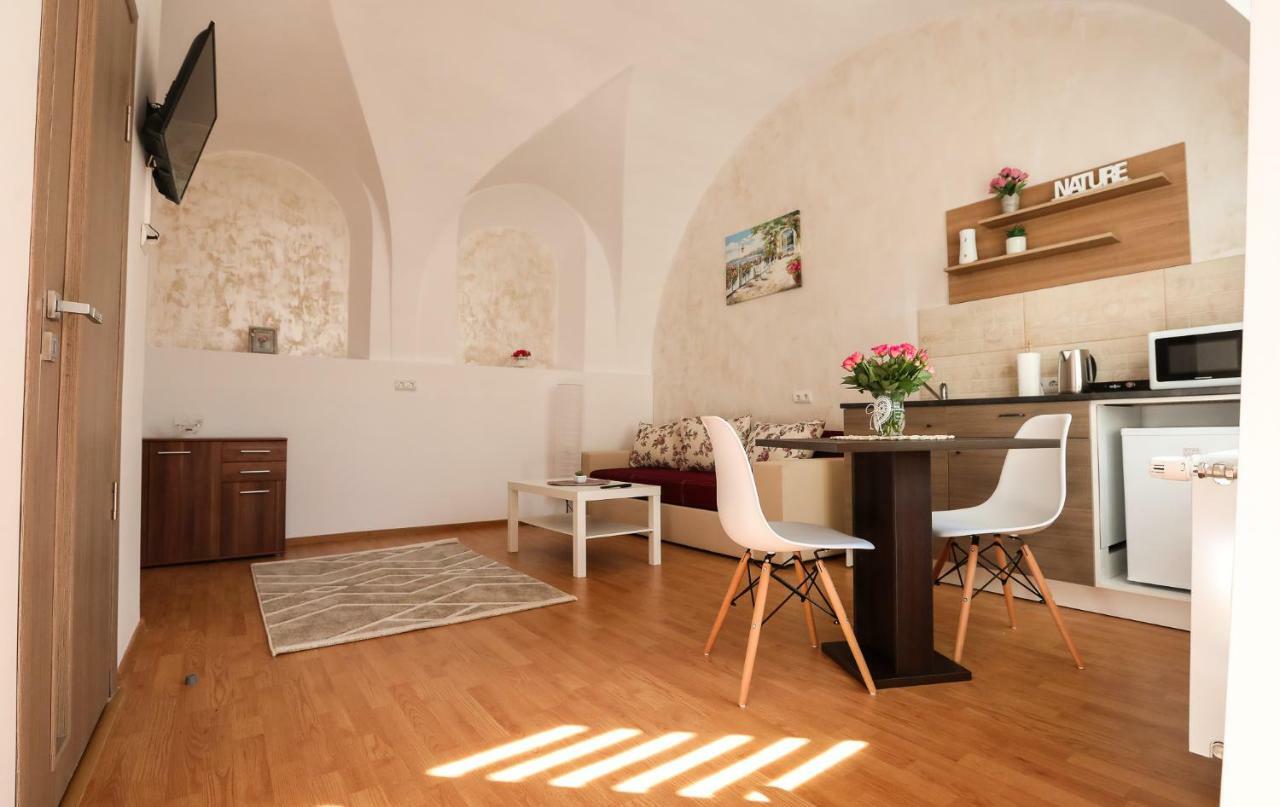 Serenity House Apartments Sibiu Ngoại thất bức ảnh