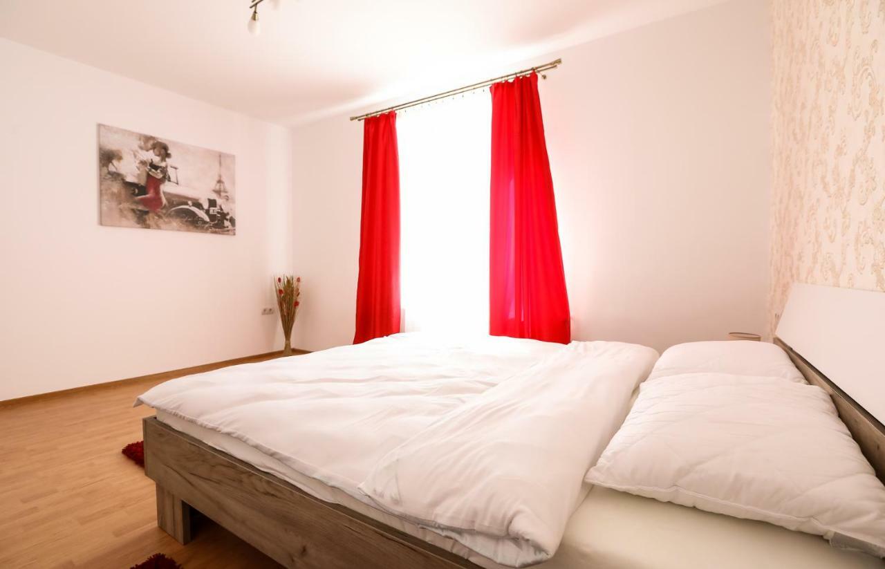 Serenity House Apartments Sibiu Ngoại thất bức ảnh