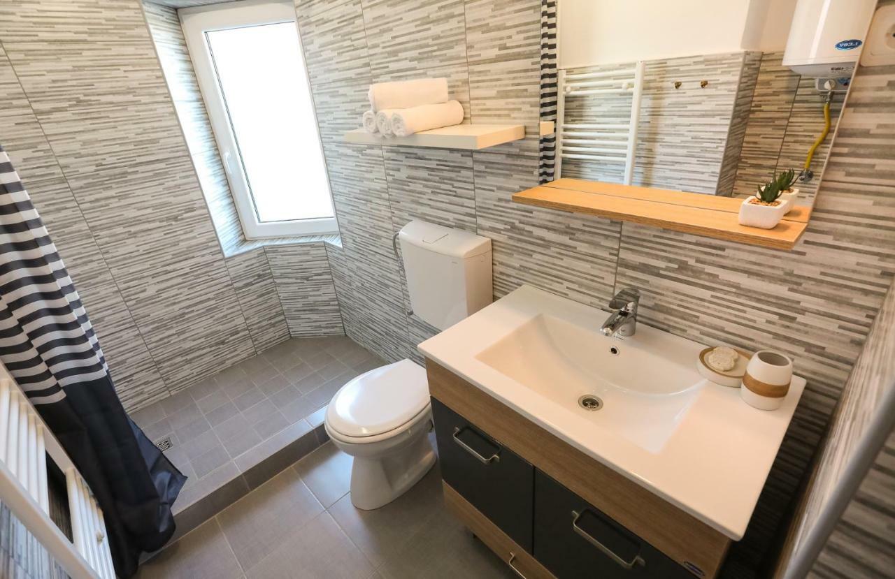 Serenity House Apartments Sibiu Ngoại thất bức ảnh